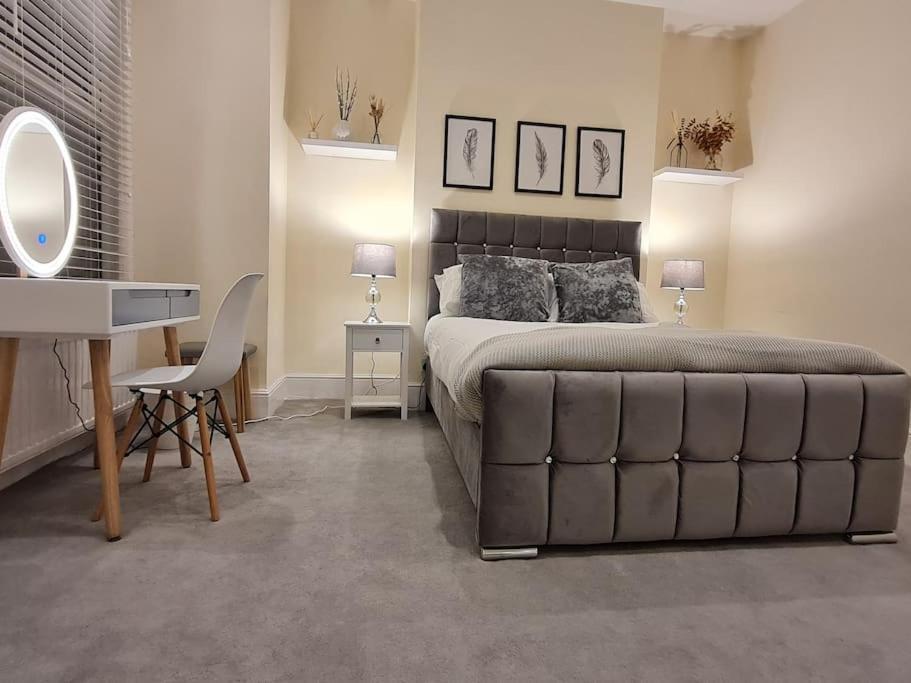 Double Room In Shared Flat London Exterior photo